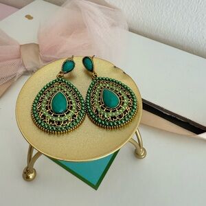 Elegant Gold and Green Teardrop Earrings